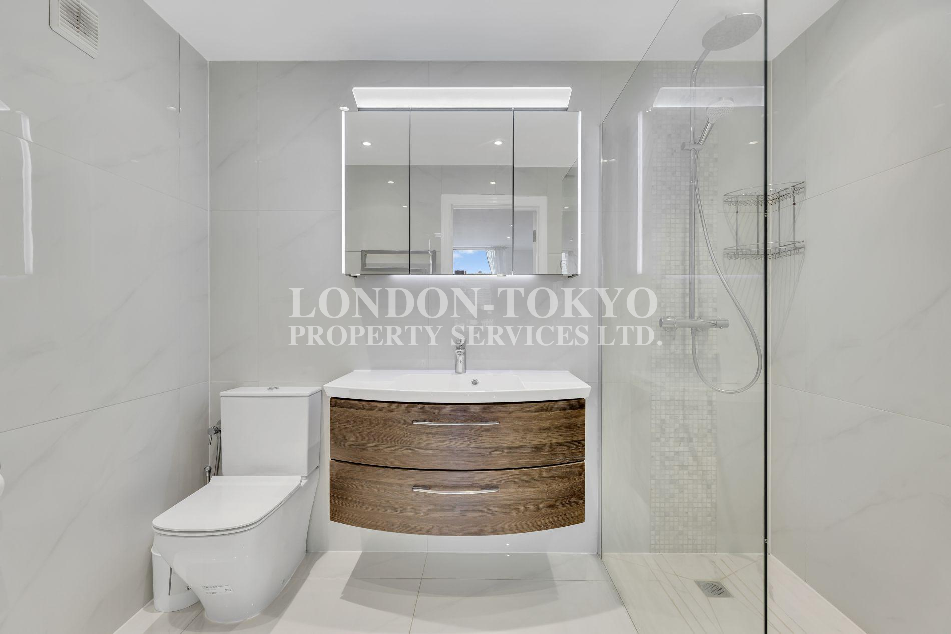 Hyde Park Towers W2 :: London-Tokyo Property Service